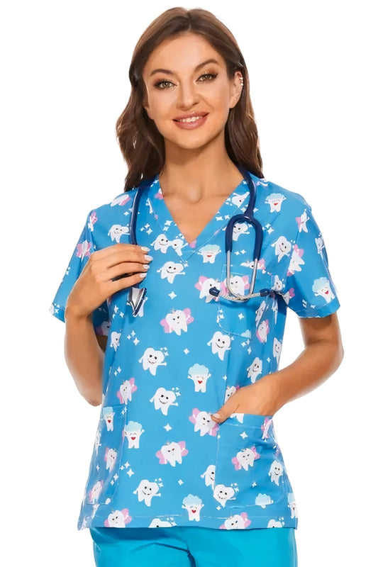 Medizinische Bluse – Hellblau mit Zahn-Motiv